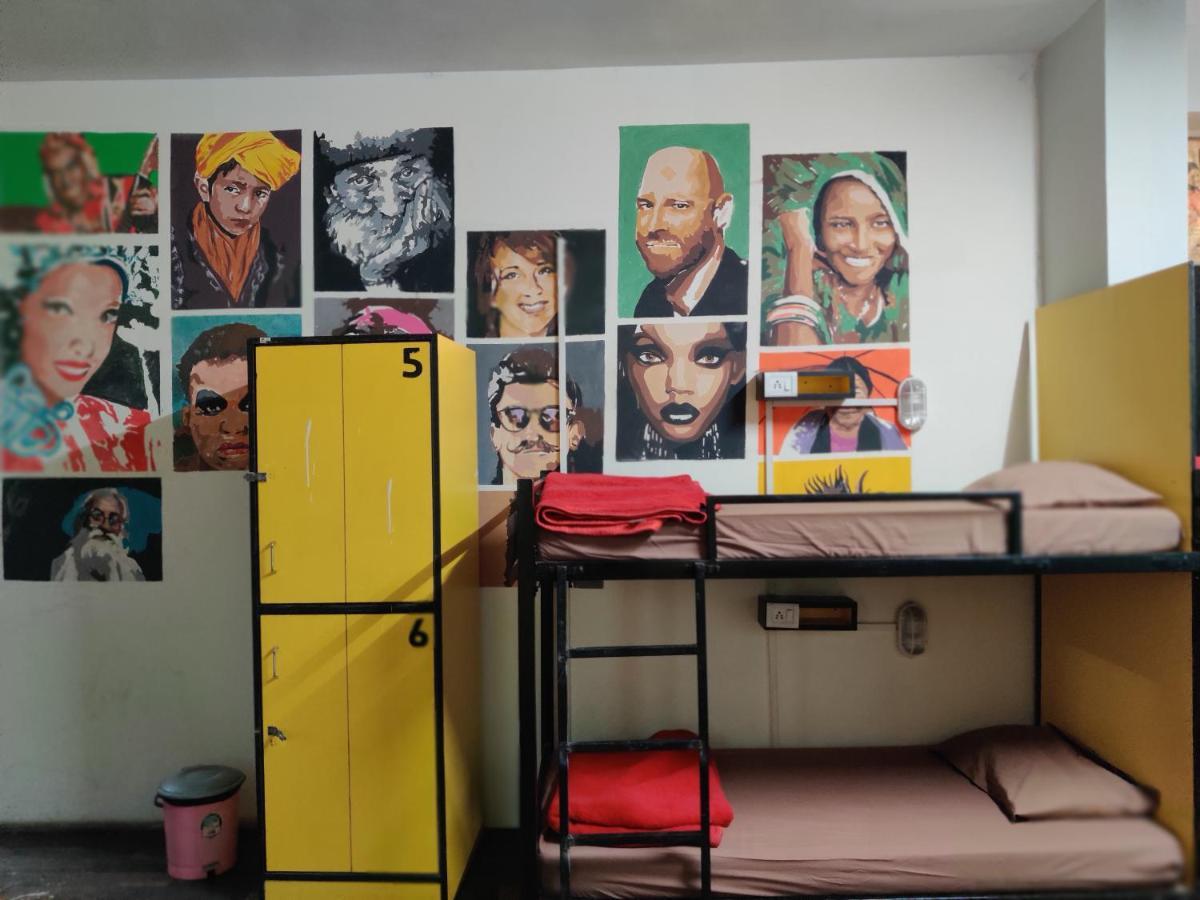 Хостел Heistel Delhi Нью-Дели Экстерьер фото